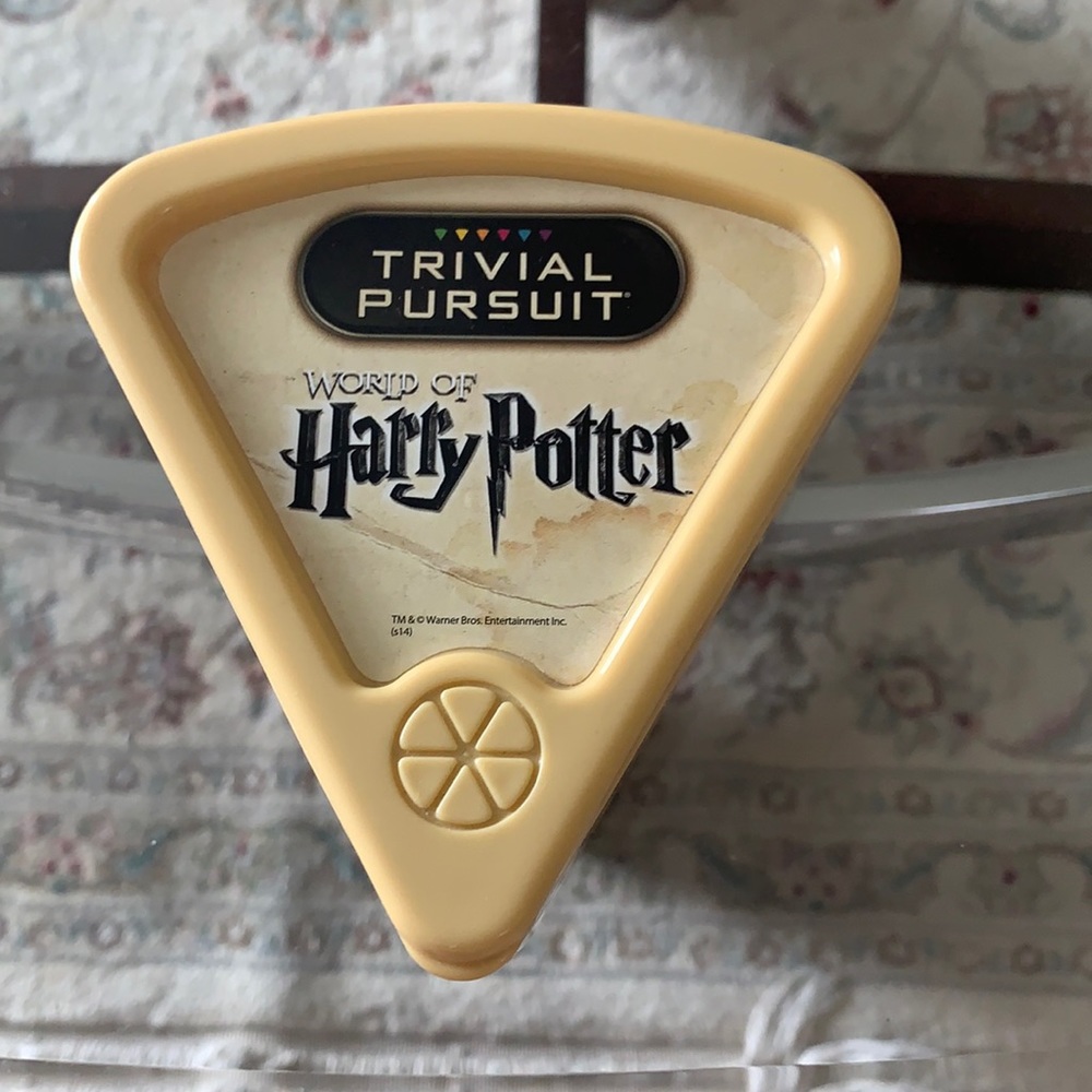 Trivial pursuit World Of Harry Potter.